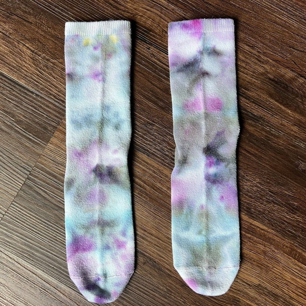 Hand Tie-Dye Women's Crew Socks Galaxy Dyed Cotton Amazon Essentials - Picture 3 of 4